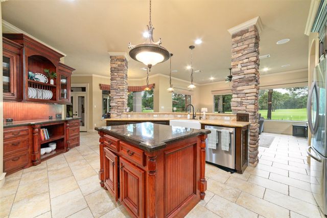 6210 Pebble Beach Drive, Houston, TX 77069