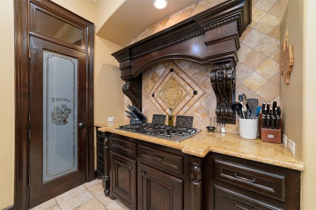 6210 Pebble Beach Drive, Houston, TX 77069