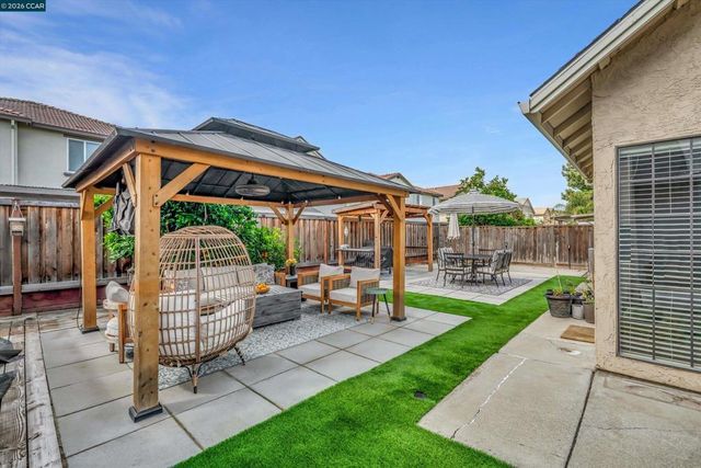 400 Grovewood Loop, Brentwood, CA 94513