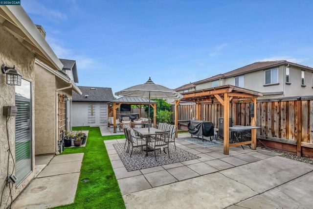 400 Grovewood Loop, Brentwood, CA 94513