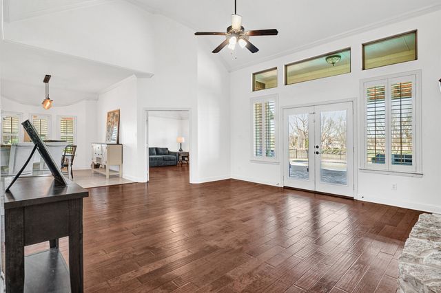8 Chapel Hill Lane, Mclendon Chisholm, TX 75032