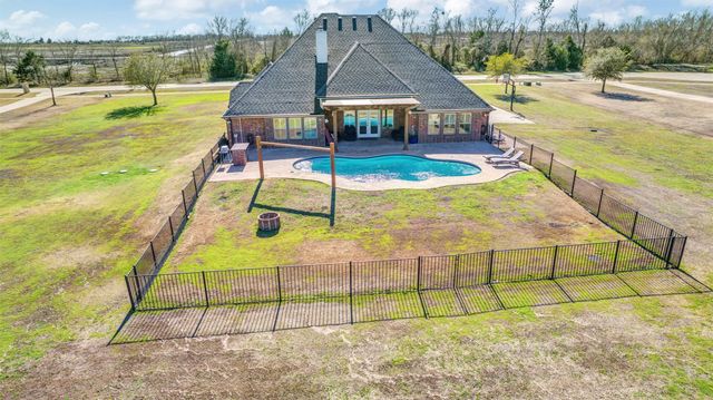 8 Chapel Hill Lane, Mclendon Chisholm, TX 75032