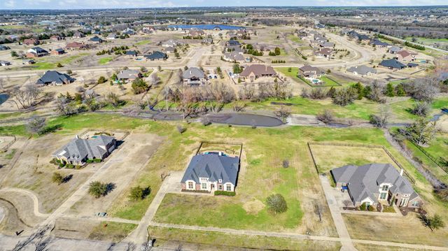 8 Chapel Hill Lane, Mclendon Chisholm, TX 75032