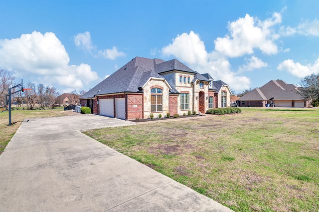 8 Chapel Hill Lane, Mclendon Chisholm, TX 75032