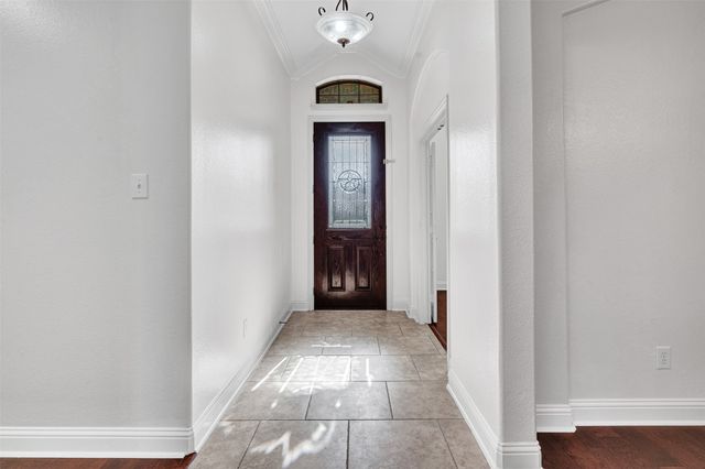 8 Chapel Hill Lane, Mclendon Chisholm, TX 75032