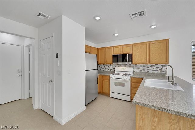 7152 Plushstone Street, Las Vegas, NV 89148