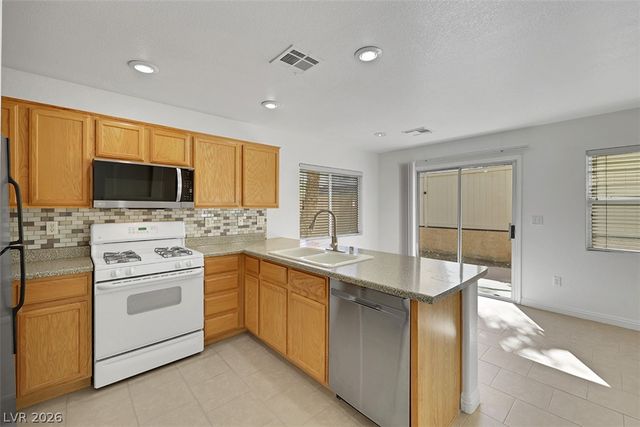 7152 Plushstone Street, Las Vegas, NV 89148