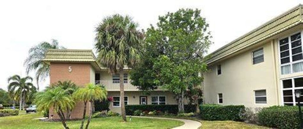 5 Vista Gardens Trail 202, Vero Beach, FL 32962