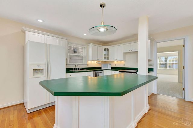 8552 Deerway Drive, Sycamore Twp, OH 45236