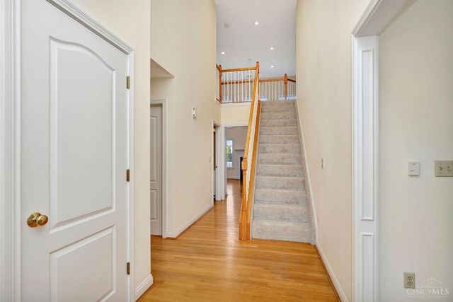 8552 Deerway Drive, Sycamore Twp, OH 45236
