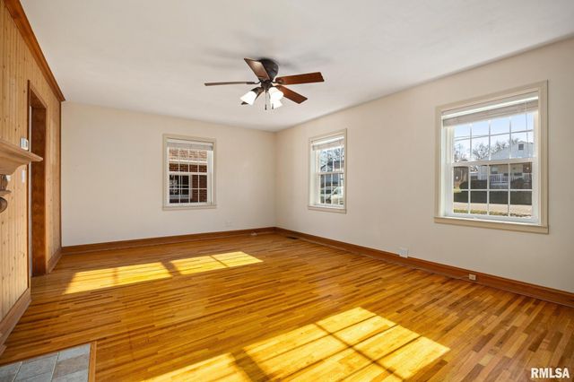 601 ROOSEVELT Street, Creve Coeur, IL 61610