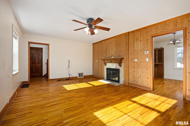 601 ROOSEVELT Street, Creve Coeur, IL 61610