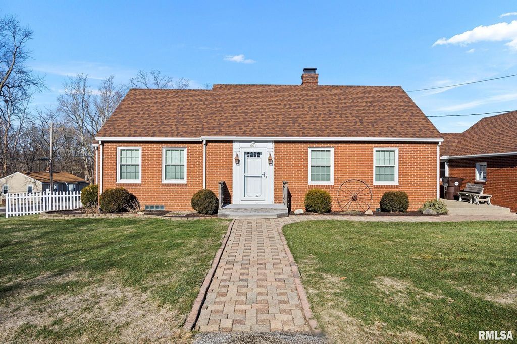 601 ROOSEVELT Street, Creve Coeur, IL 61610