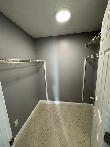 46 Amesbury 3A, Lawrence, MA 01840