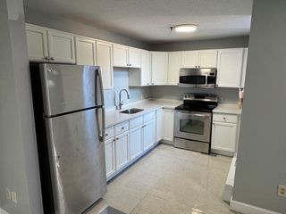 46 Amesbury 3A, Lawrence, MA 01840