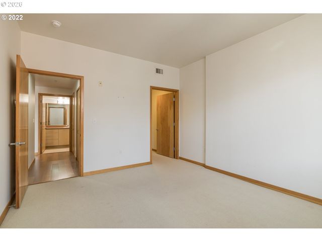 726 Nw 11TH Ave 204, Portland, OR 97209