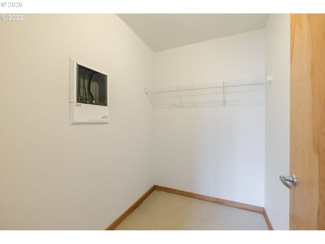 726 Nw 11TH Ave 204, Portland, OR 97209