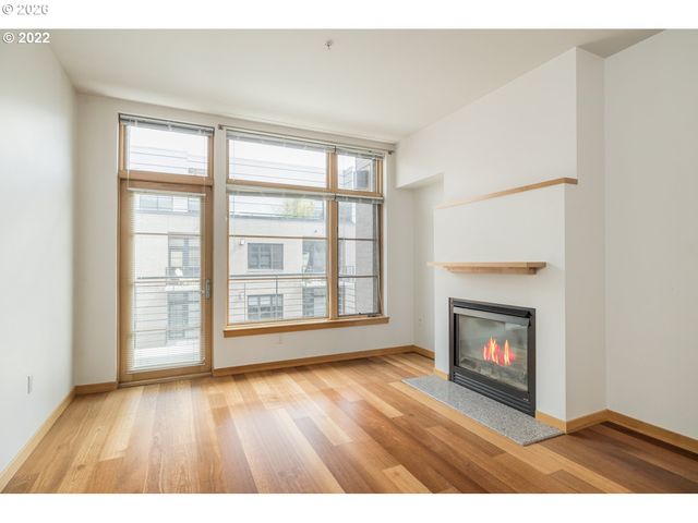 726 Nw 11TH Ave 204, Portland, OR 97209