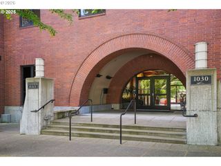726 Nw 11TH Ave 204, Portland, OR 97209