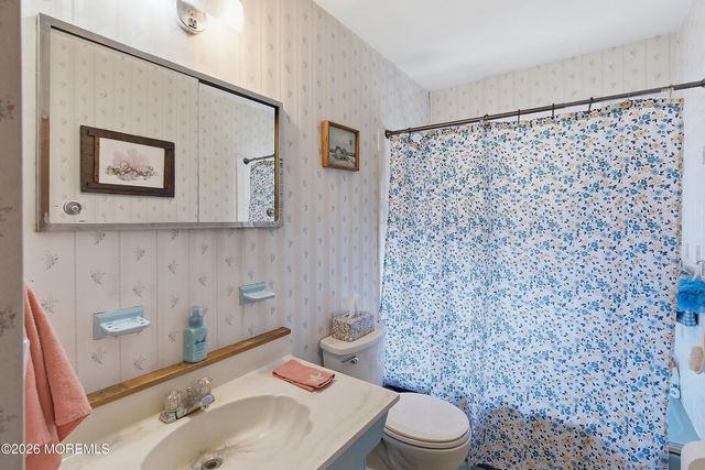 1411 Windsor Avenue, Toms River, NJ 08753