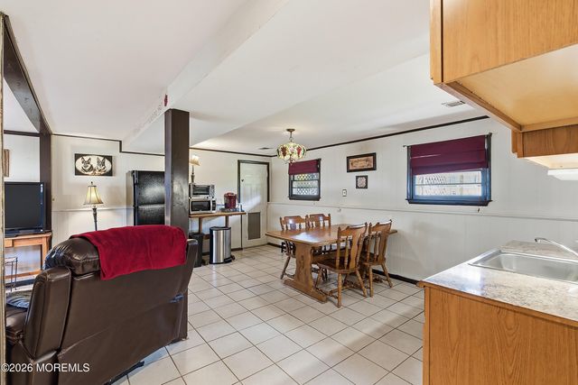 1411 Windsor Avenue, Toms River, NJ 08753