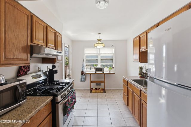 1411 Windsor Avenue, Toms River, NJ 08753