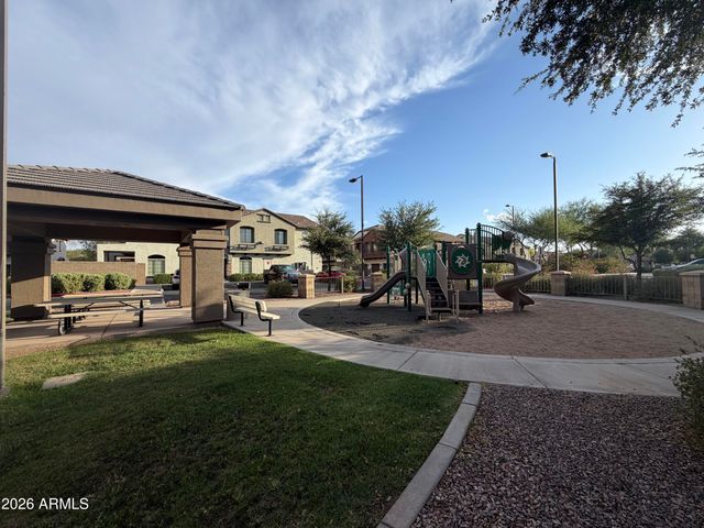 2727 N PRICE Road 60, Chandler, AZ 85224
