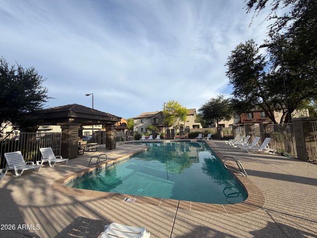 2727 N PRICE Road 60, Chandler, AZ 85224