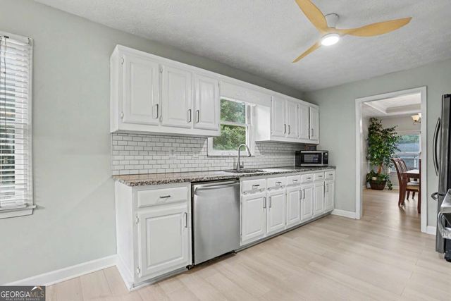 5643 Pipsissewa Drive, Flowery Branch, GA 30542