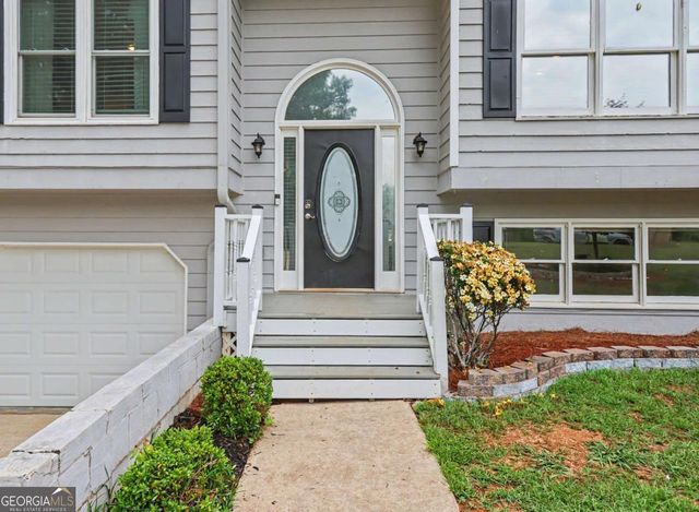 5643 Pipsissewa Drive, Flowery Branch, GA 30542