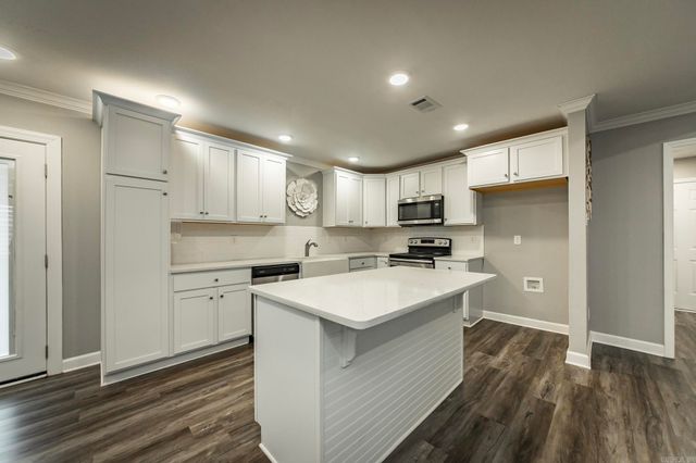 241 Heather Loop, Beebe, AR 72012