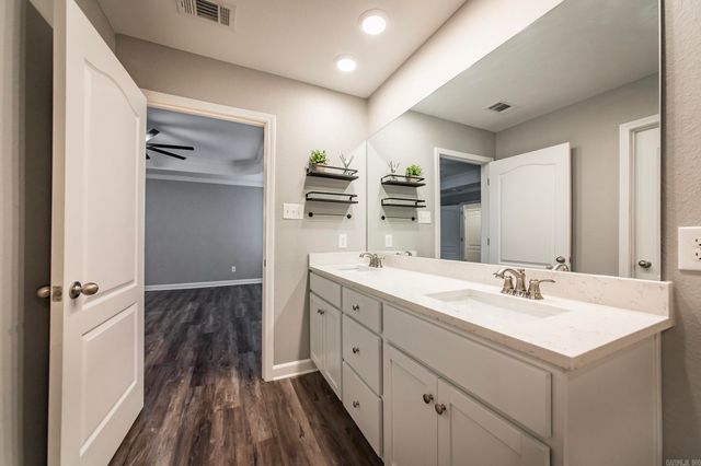 241 Heather Loop, Beebe, AR 72012