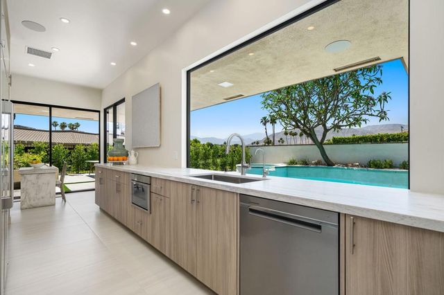 3 Columbia Drive, Rancho Mirage, CA 92270