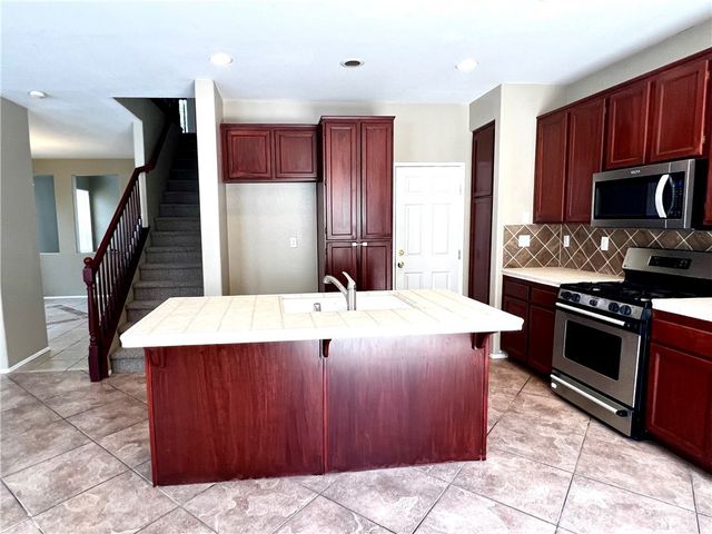 42180 Calabria, Temecula, CA 92591