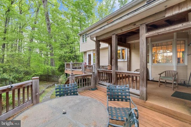 1812 CROSSPOINTE DR, Annapolis, MD 21401