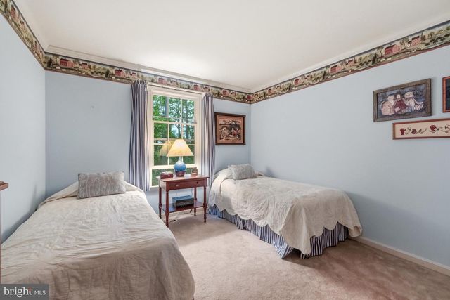 1812 CROSSPOINTE DR, Annapolis, MD 21401