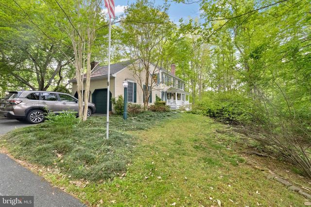 1812 CROSSPOINTE DR, Annapolis, MD 21401