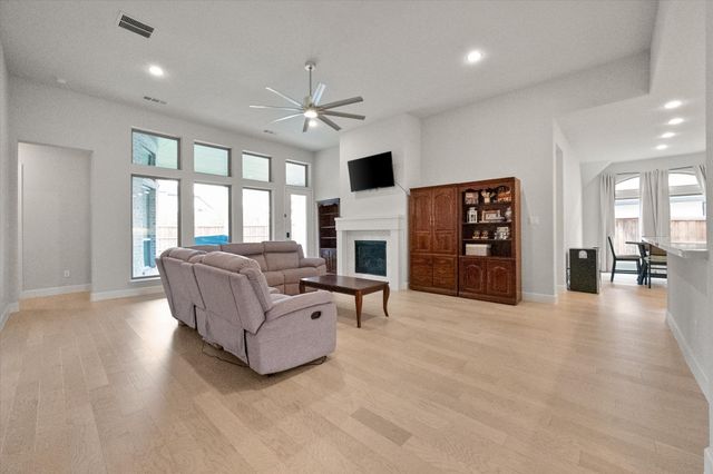 2829 Midlake Drive, Midlothian, TX 76065