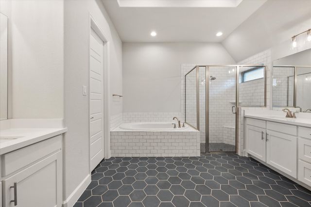 2829 Midlake Drive, Midlothian, TX 76065