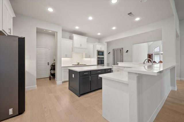 2829 Midlake Drive, Midlothian, TX 76065