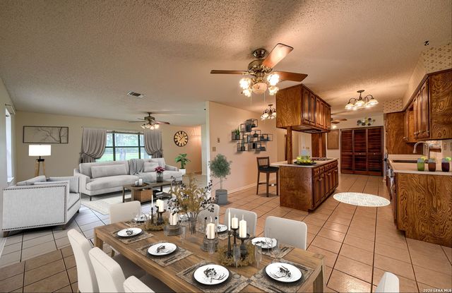 900 N Graytown Rd, St Hedwig, TX 78152