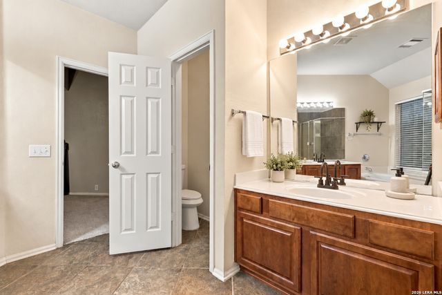 10106 RAMBLIN RIVER RD, San Antonio, TX 78251