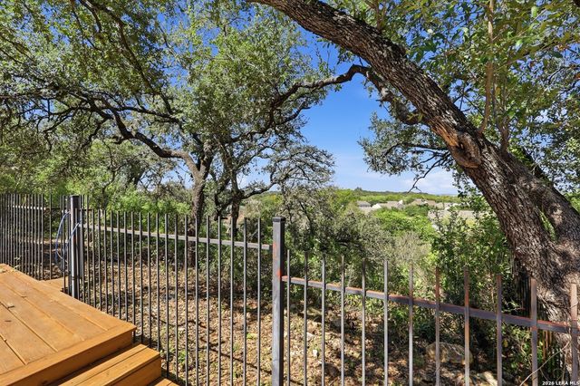 10106 RAMBLIN RIVER RD, San Antonio, TX 78251