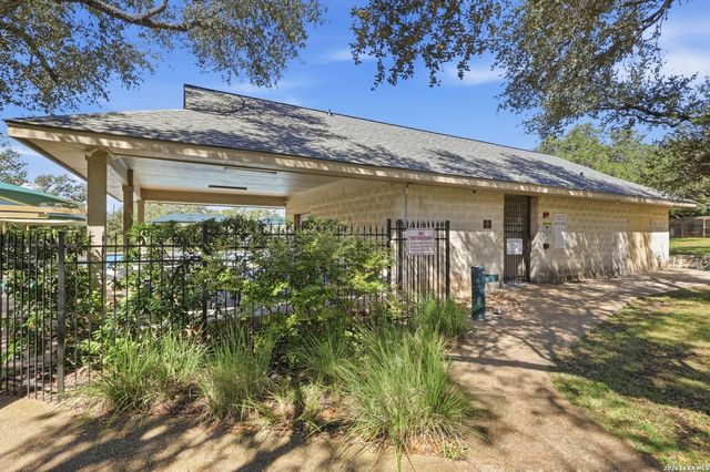 10106 RAMBLIN RIVER RD, San Antonio, TX 78251
