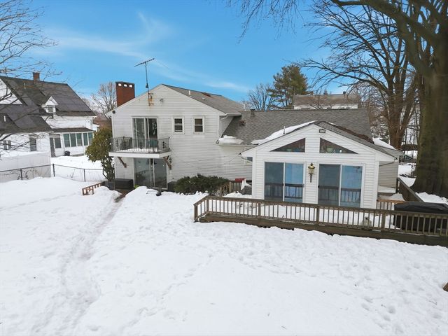 14 Emmons St, Milford, MA 01757