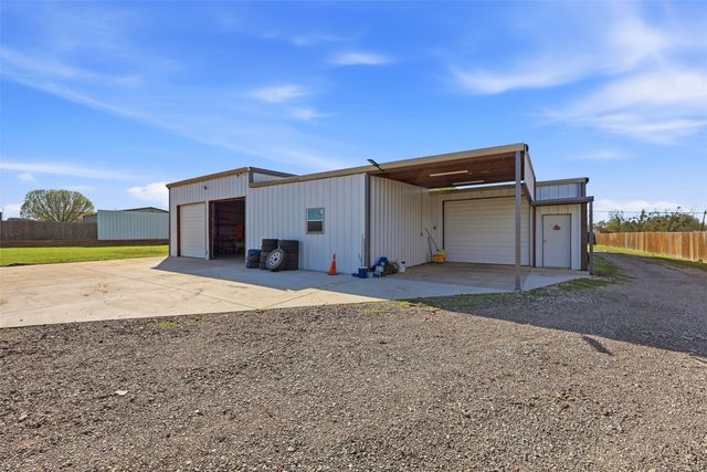 113 Mulkey Road, Waxahachie, TX 75167