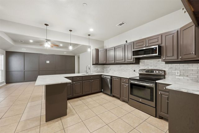 113 Mulkey Road, Waxahachie, TX 75167