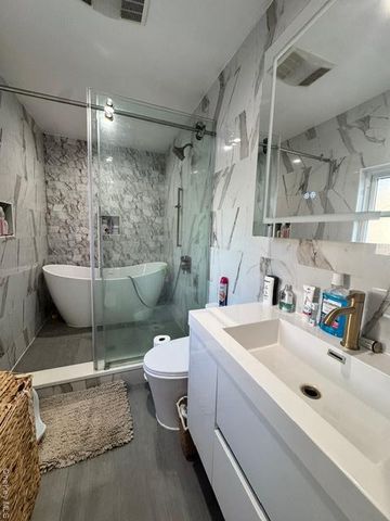 7836 69th Avenue, Middle Village, NY 11379