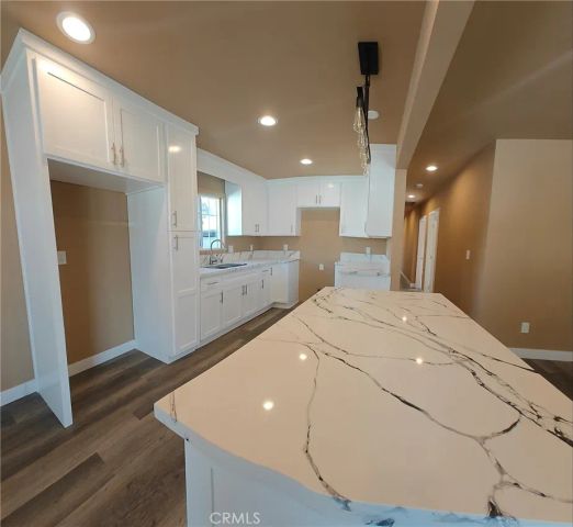 1402 E O, Wilmington, CA 90744