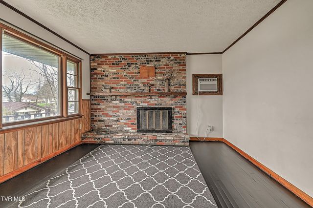 169 Denton Lane, Bristol, VA 24201